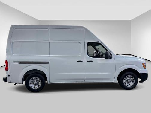 Glacier White 2019 Nissan NV Cargo NV2500 HD S/SV V6/V8