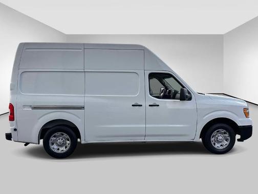 Glacier White 2019 Nissan NV Cargo NV2500 HD S/SV V6/V8