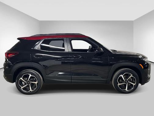 Mosaic Black Metallic 2021 Chevrolet Trailblazer RS