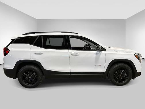 2022 GMC Terrain AT4