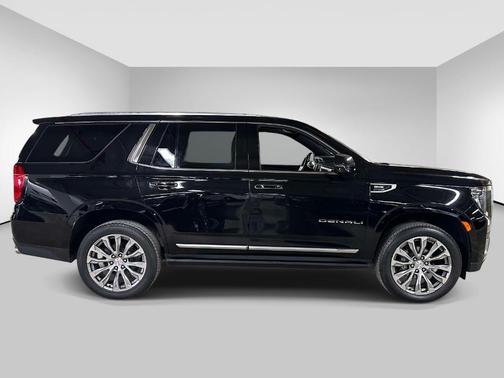 Onyx Black 2022 GMC Yukon Denali