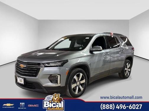 Sterling Gray Metallic 2023 Chevrolet Traverse LT Leather