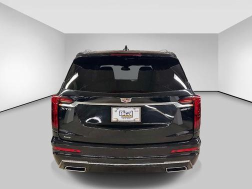 Stellar Black Metallic 2024 Cadillac XT6 Luxury AWD