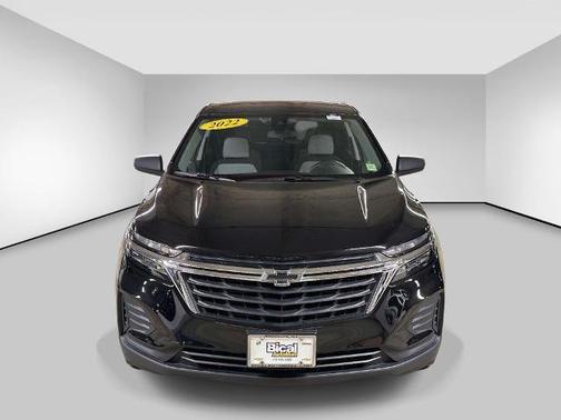 Mosaic Black Metallic 2022 Chevrolet Equinox LS