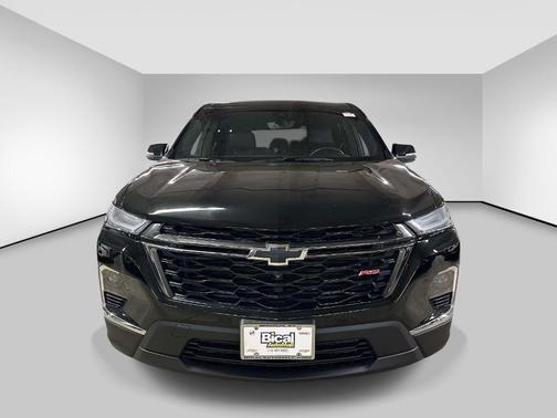 Mosaic Black Metallic 2023 Chevrolet Traverse RS