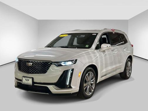 Crystal White Tri-Coat 2023 Cadillac XT6 Premium Luxury AWD