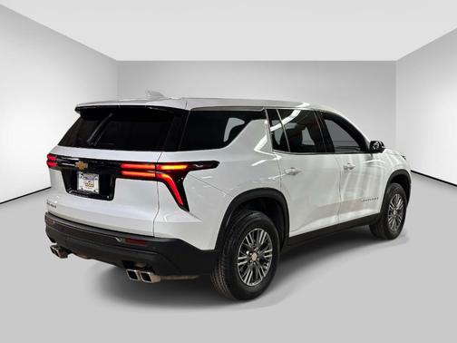 Summit White 2024 Chevrolet Traverse LS