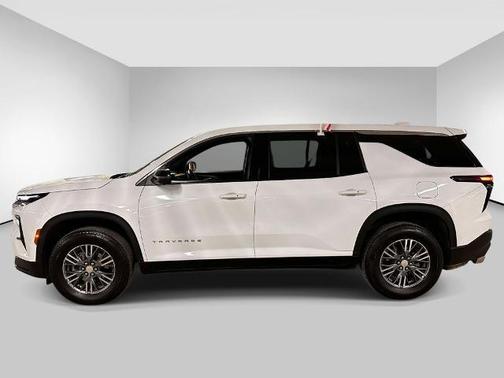 Summit White 2024 Chevrolet Traverse LS