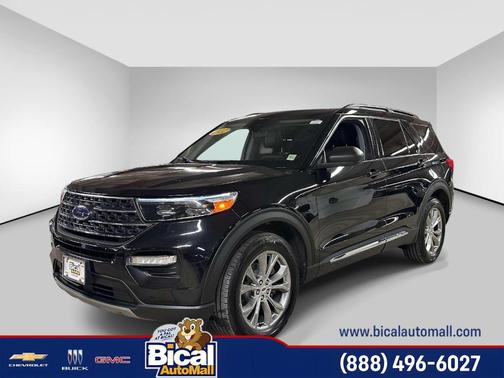 Black Metallic 2022 Ford Explorer XLT
