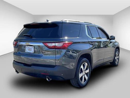 Photo 5 of 33 of 2019 Chevrolet Traverse LT Leather