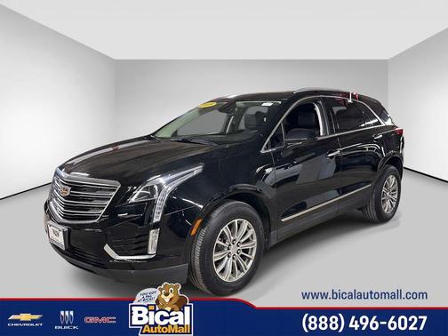 Stellar Black Metallic 2018 Cadillac XT5 Luxury