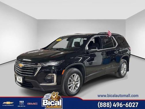 Mosaic Black Metallic 2023 Chevrolet Traverse LT Cloth