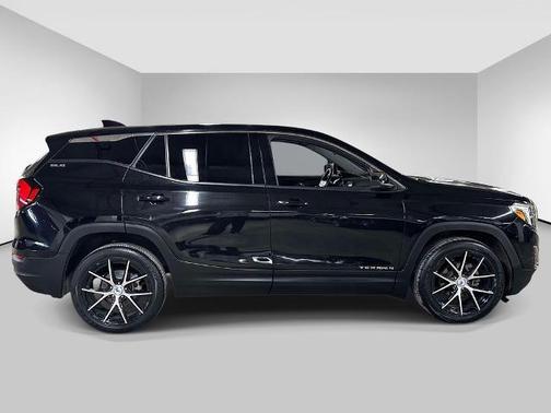 Ebony Twilight Metallic 2020 GMC Terrain SLE