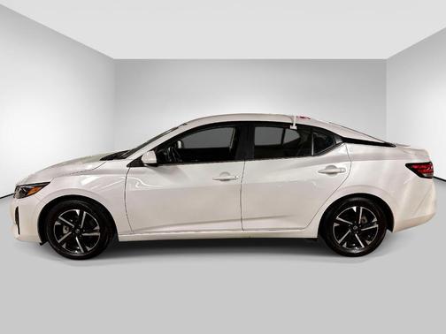 Aspen White Tricoat 2024 Nissan Sentra SV