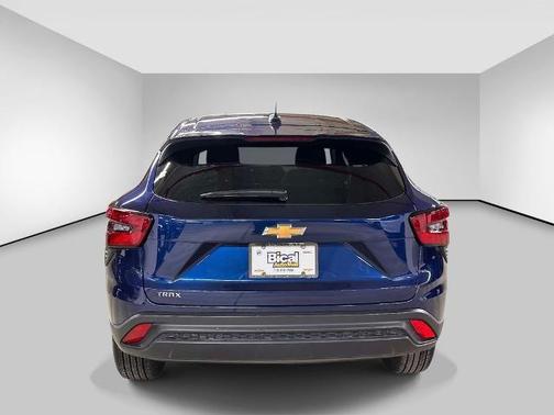 Blue Glow Metallic 2024 Chevrolet Trax LS