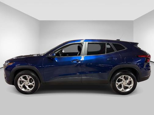 Blue Glow Metallic 2024 Chevrolet Trax LS