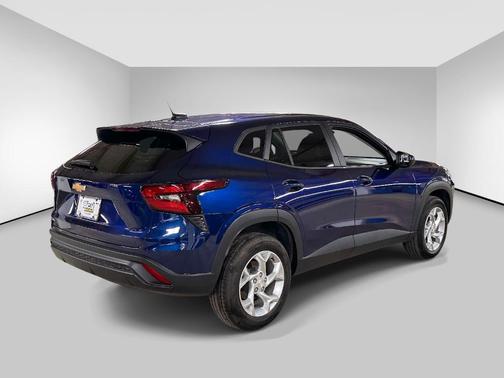 Blue Glow Metallic 2024 Chevrolet Trax LS