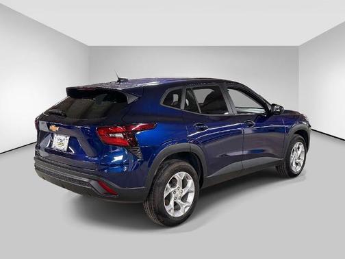 Blue Glow Metallic 2024 Chevrolet Trax LS