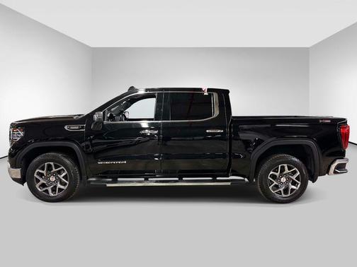 Onyx Black 2023 GMC Sierra 1500 SLT