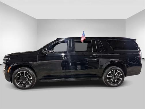 2025 Chevrolet Suburban RST