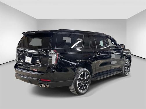 2025 Chevrolet Suburban RST