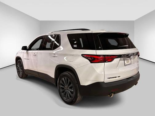 Summit White 2023 Chevrolet Traverse RS