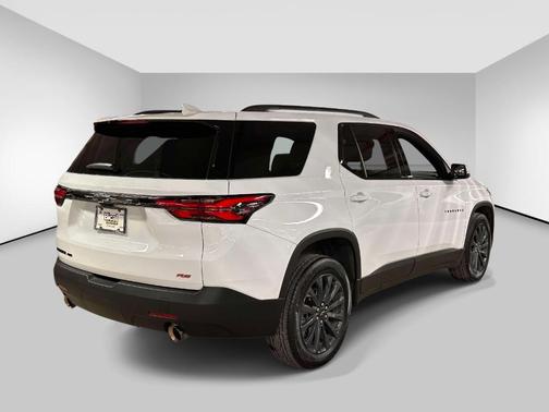 Summit White 2023 Chevrolet Traverse RS