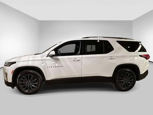 Summit White 2023 Chevrolet Traverse RS