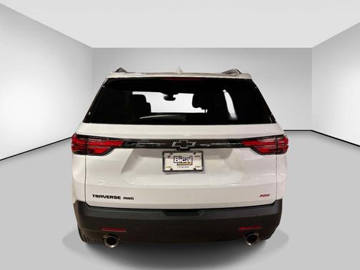 Summit White 2023 Chevrolet Traverse RS