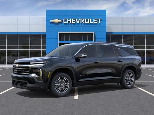 Mosaic Black Metallic 2026 Chevrolet Traverse LT