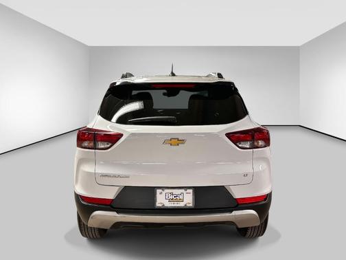 Summit White 2023 Chevrolet Trailblazer LT