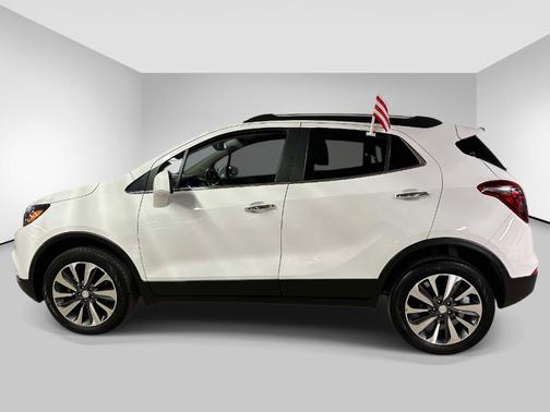 Summit White 2022 Buick Encore Preferred