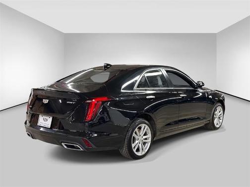 2022 Cadillac CT4 Luxury