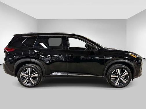 Black 2023 Nissan Rogue SL