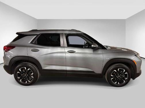 Sterling Gray Metallic 2023 Chevrolet Trailblazer LT