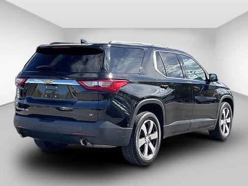 Photo 5 of 33 of 2019 Chevrolet Traverse LT Leather