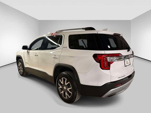 Summit White 2023 GMC Acadia SLE