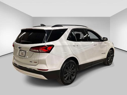 Summit White 2023 Chevrolet Equinox RS