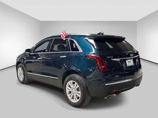 Emerald 2024 Cadillac XT5 Luxury