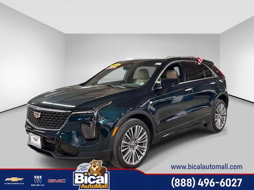 Emerald 2024 Cadillac XT4 Premium Luxury