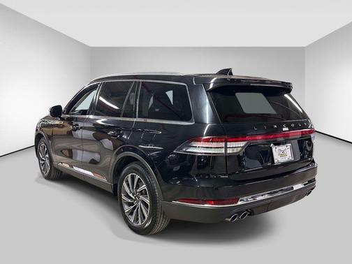 Black Metallic 2025 Lincoln Aviator Premiere