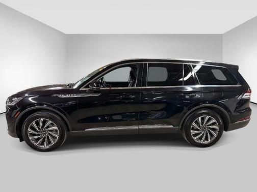 Black Metallic 2025 Lincoln Aviator Premiere