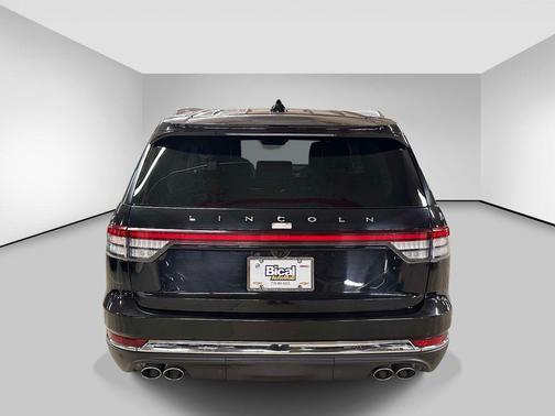 Black Metallic 2025 Lincoln Aviator Premiere