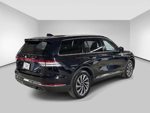 Black Metallic 2025 Lincoln Aviator Premiere