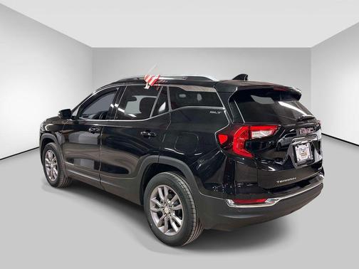 Ebony Twilight Metallic 2022 GMC Terrain SLT