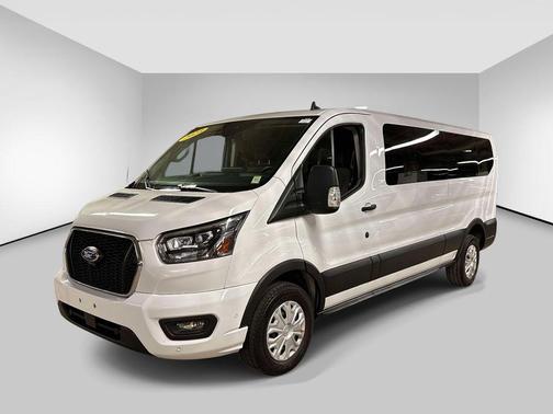 Oxford White 2023 Ford Transit-350 XLT