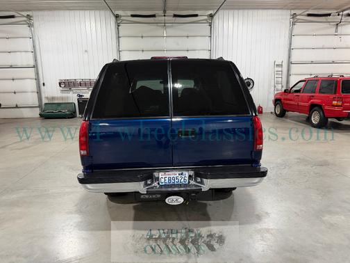 1995 GMC Suburban 2500 LS