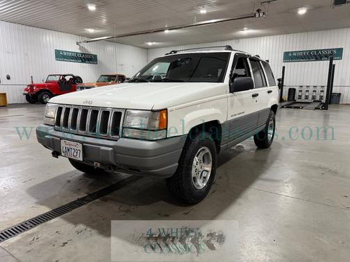 1997 Jeep Grand Cherokee Laredo 4WD