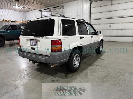 1997 Jeep Grand Cherokee Laredo 4WD