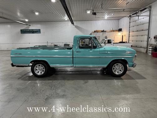 1967 Ford F100 Base